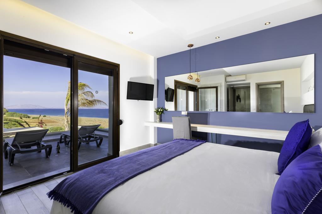 לקניה Antonoglou Beach Villas - Waterfront Luxury Retreat מראה חיצוני תמונה
