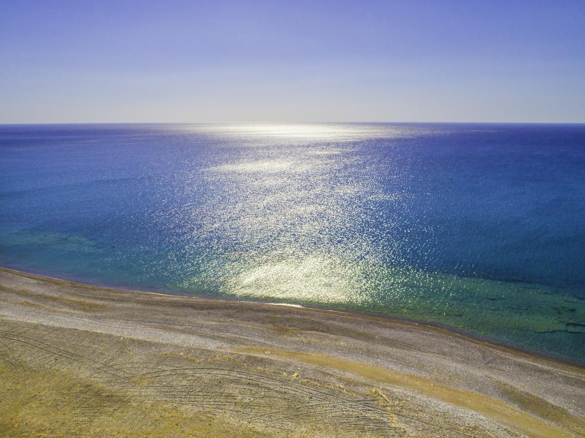 לקניה Antonoglou Beach Villas - Waterfront Luxury Retreat מראה חיצוני תמונה