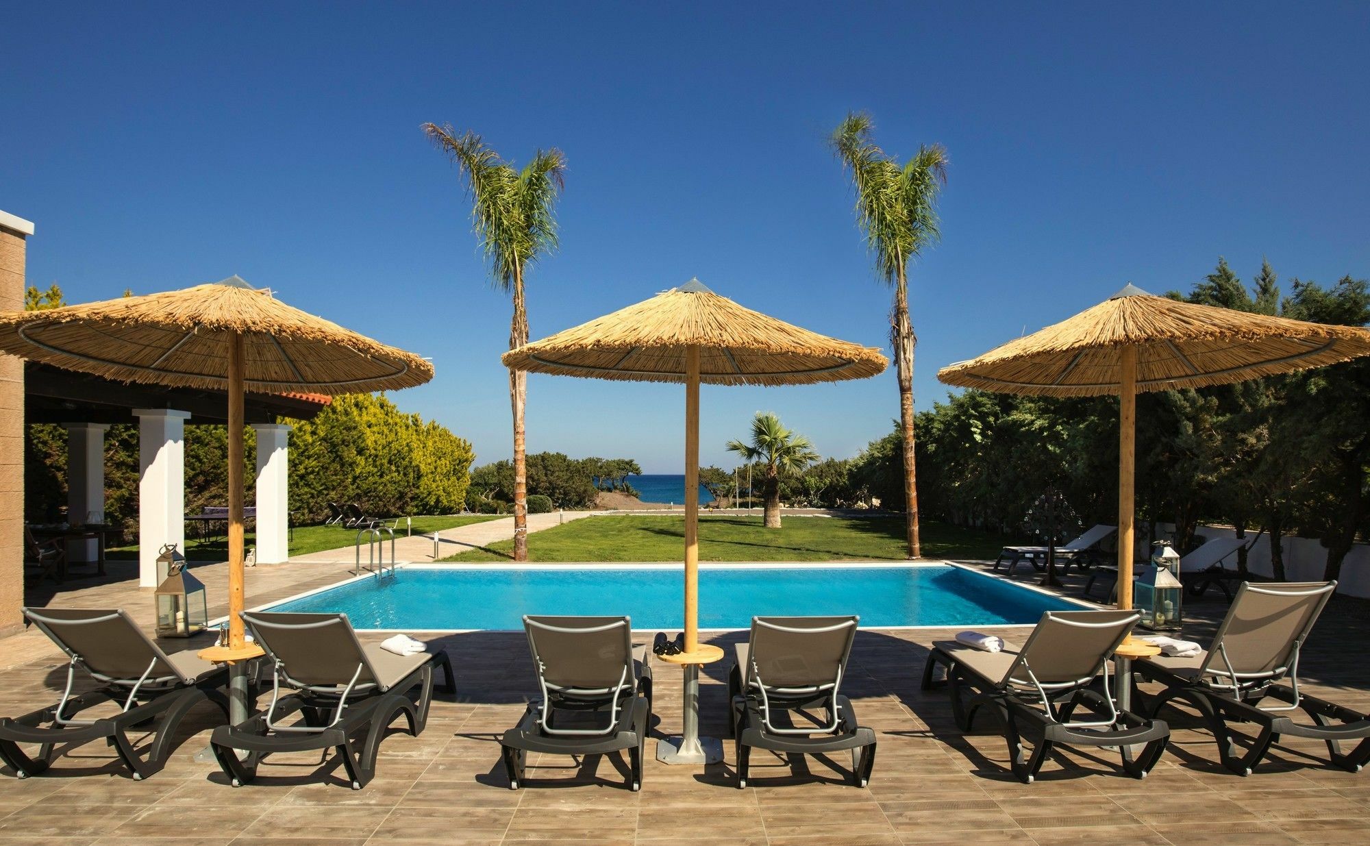 לקניה Antonoglou Beach Villas - Waterfront Luxury Retreat מראה חיצוני תמונה