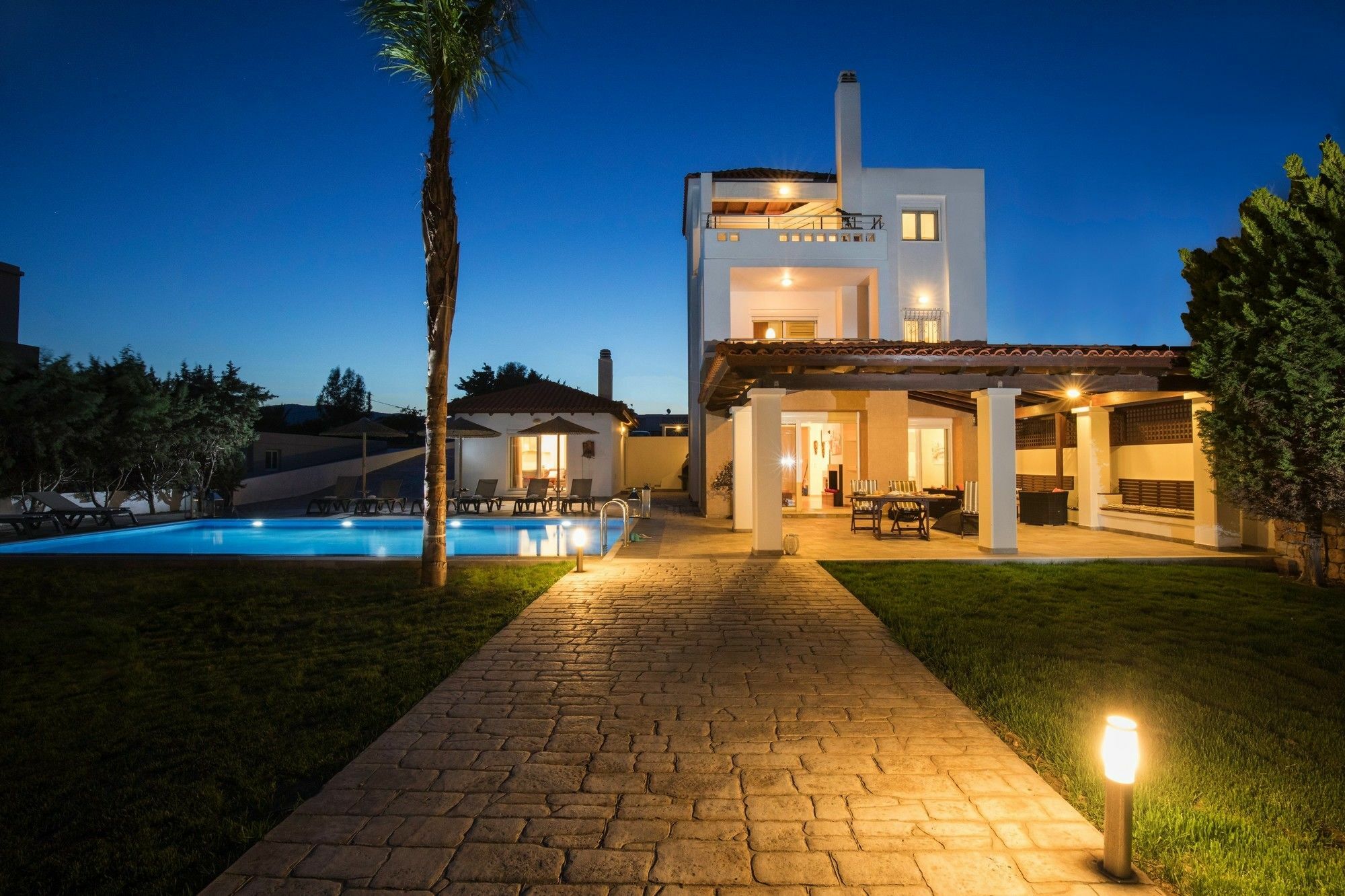 לקניה Antonoglou Beach Villas - Waterfront Luxury Retreat מראה חיצוני תמונה