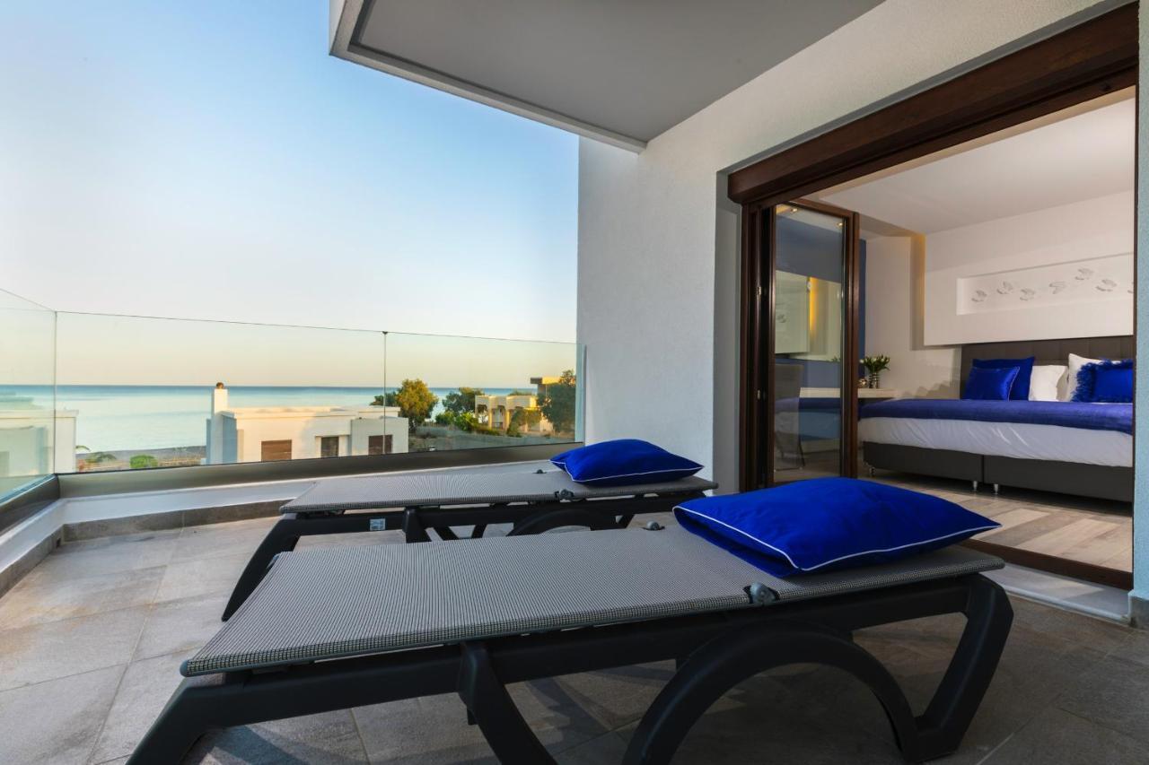 לקניה Antonoglou Beach Villas - Waterfront Luxury Retreat חדר תמונה